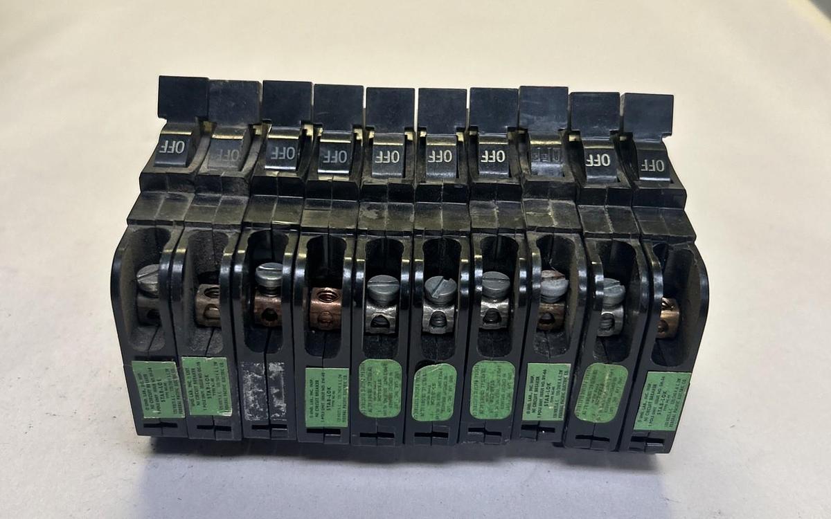 Used FEDERAL PACIFIC,NC-NI115,CIRCUIT BREAKER 15A 120/240V 1P LOT OF 10