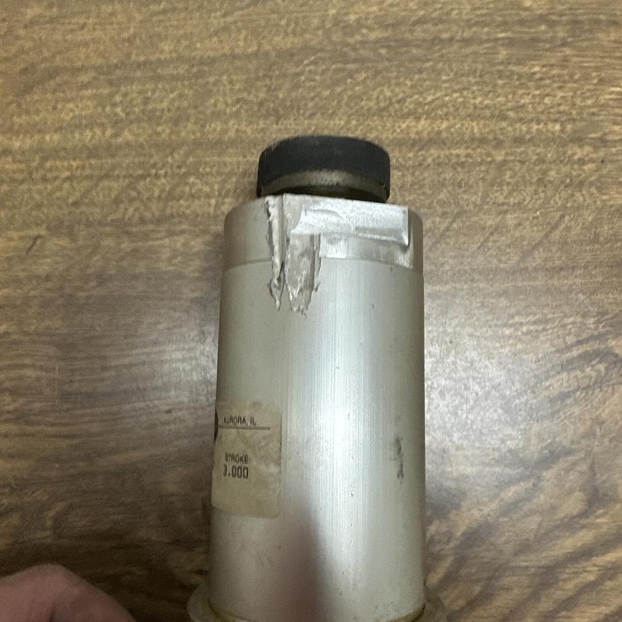 Used Aurora,S7194, 2.5" Bore 3.0" Stroke Air Cylinder