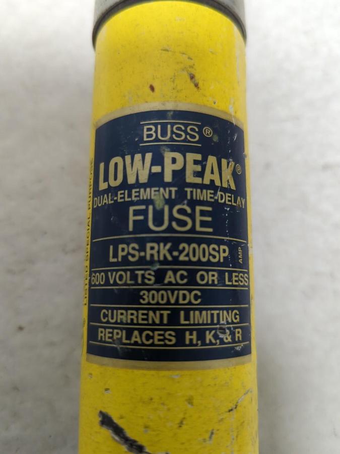 Used COOPER BUSSMANN,LPS-RK-200SP,LOW-PEAK 200 AMP FUSE PRE-OWNED