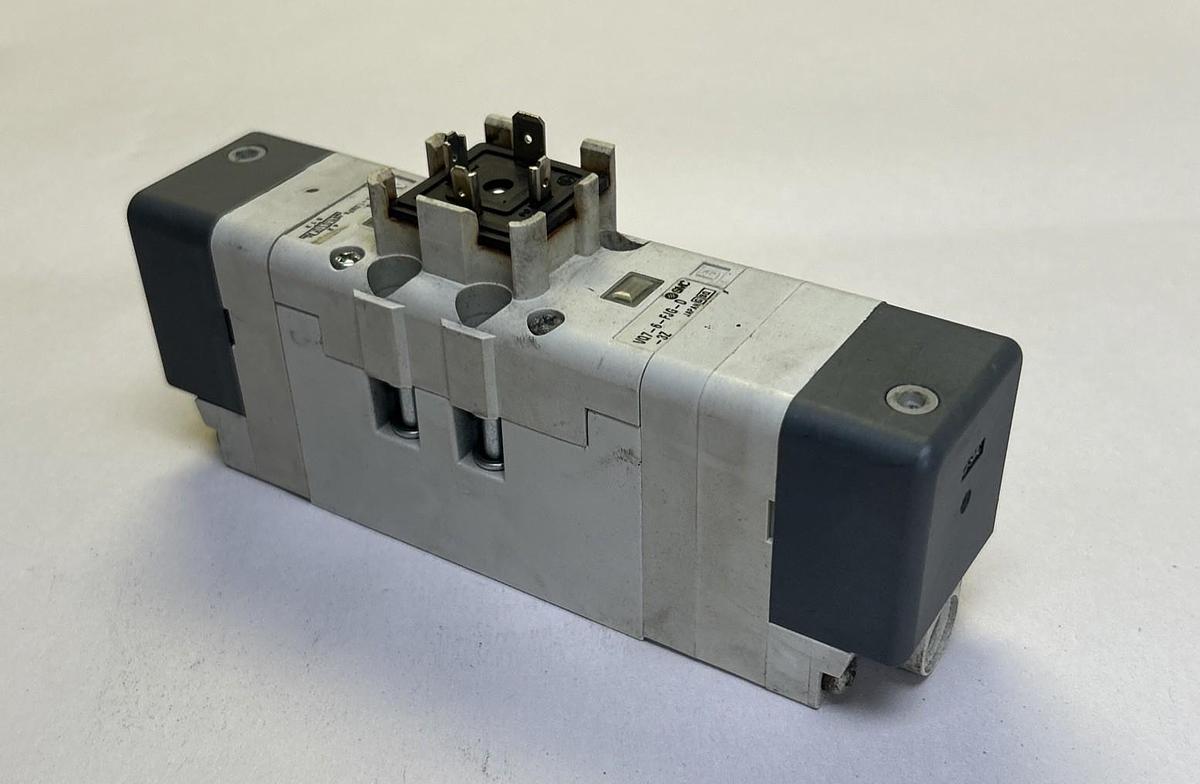 Used SMC,VQ7-6-FJG-D-3Z,DOUBLE SOLENOID VALVE