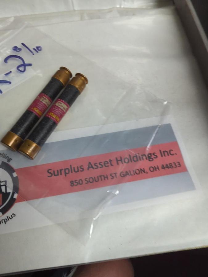 Used COOPER BUSSMANN,FRS-R-2-8/10,FUSETRON 2-8/10 AMP FUSE LOT OF 2 PRE-OWNED