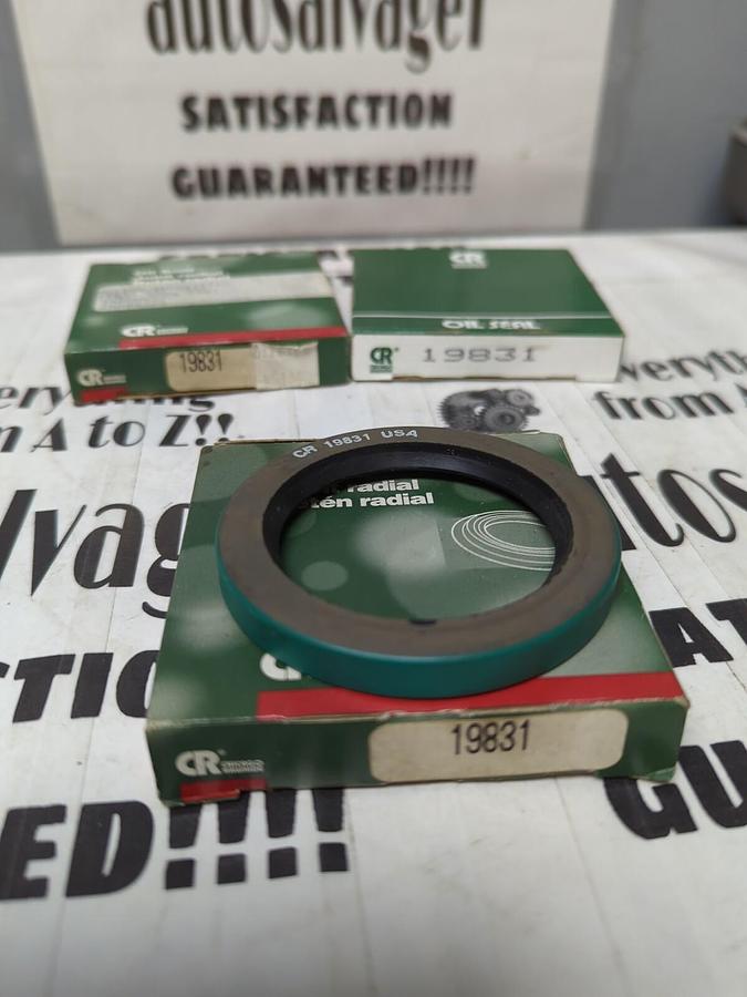 CHICAGO RAWHIDE,19831,OIL SEALS LOT OF 3 NOS