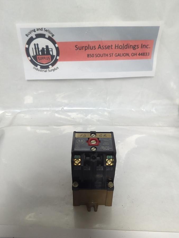 Used ALLEN BRADLEY,700-P200A1,SERIES A CONVERTIBLE CONTACT CONTROL RELAY PRE-OWNED