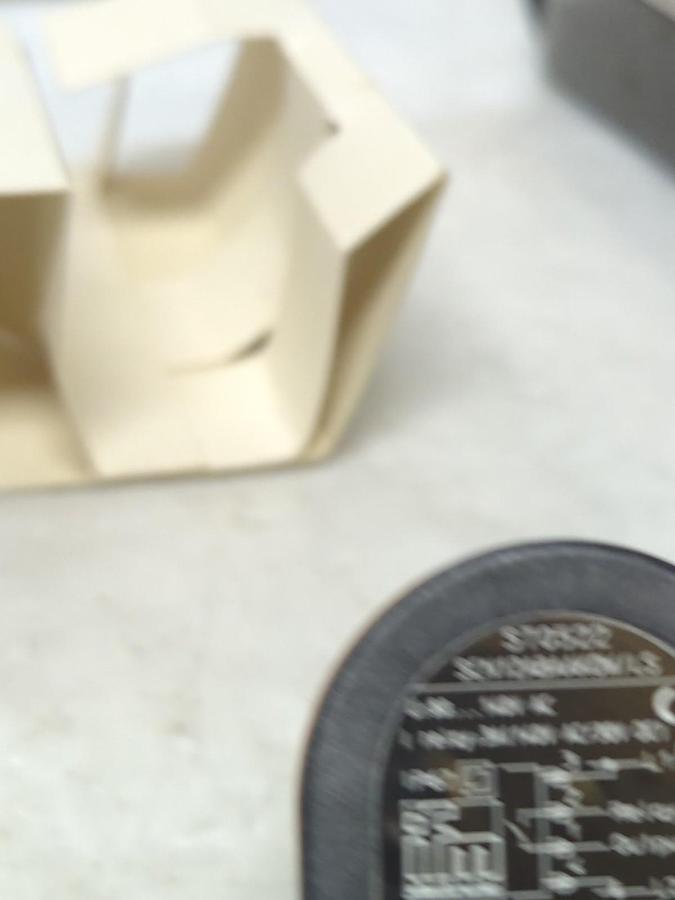 EFECTOR,ST0522,FLOWMETER 80-140V AC 3A 30VDC SCN12ABAAKOW/LS NOS