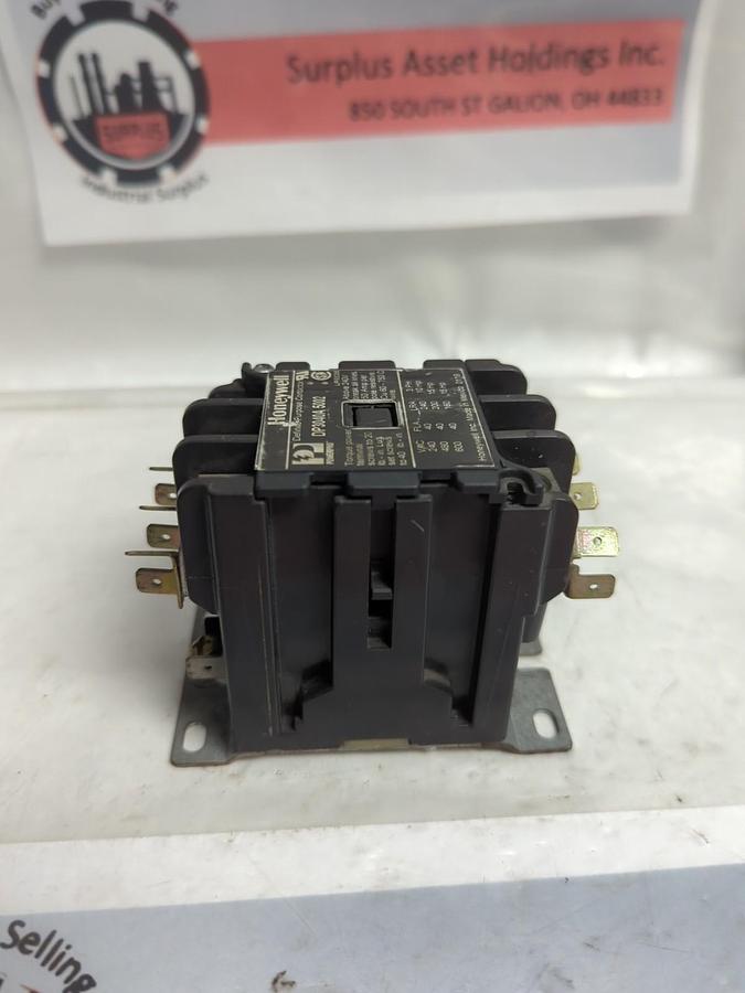 Used HONEYWELL,DP3040A 5002,DEFINITE PURPOSE CONTACTOR 3-POLE PRE-OWNED