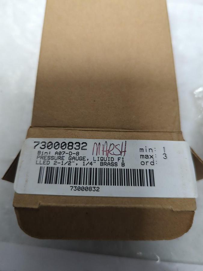 MARSH,0-160/0-1100,GAUGE 2-1/2 IN FACE 1/4 IN NPT BOTTOM CONNECTION NOS