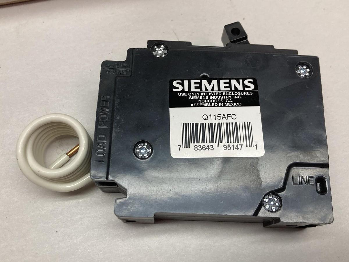 Siemens,Q115DFC,Circuit Breaker Plug-In 15A 120V