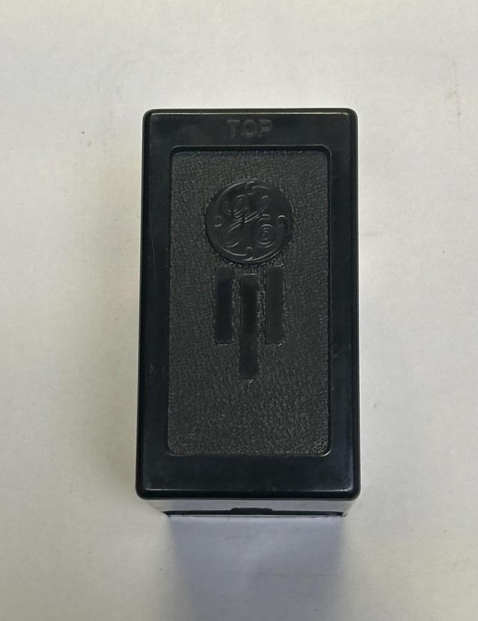 Used GENERAL ELECTRIC,12HGA11J52,AUXILIARY RELAY 125V