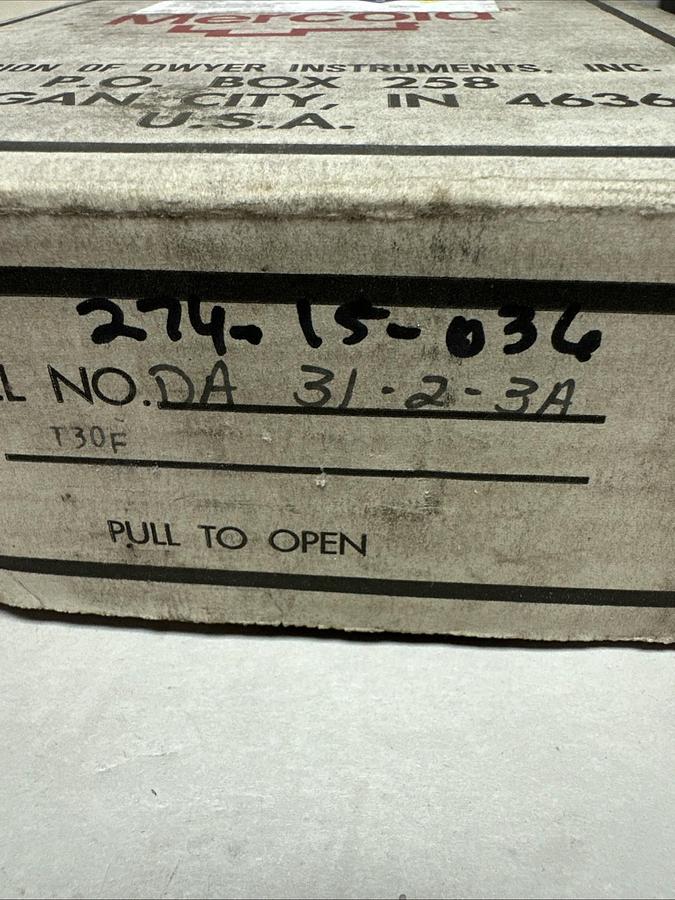 Dwyer Mercoid Controls,DA-31-2-3A,Pressure Switch