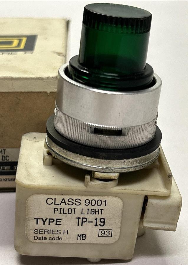 Used SQUARE D,9001TP19,GREEN PILOT LIGHT NOS