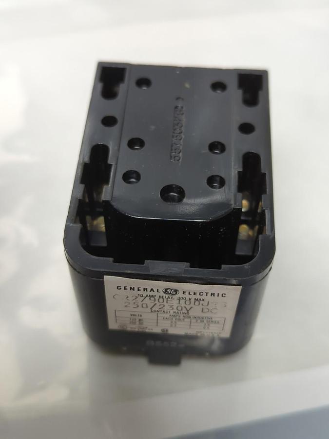 GE,CR2790E100J25,GENERAL PURPOSE RELAY 10A 300V NOS