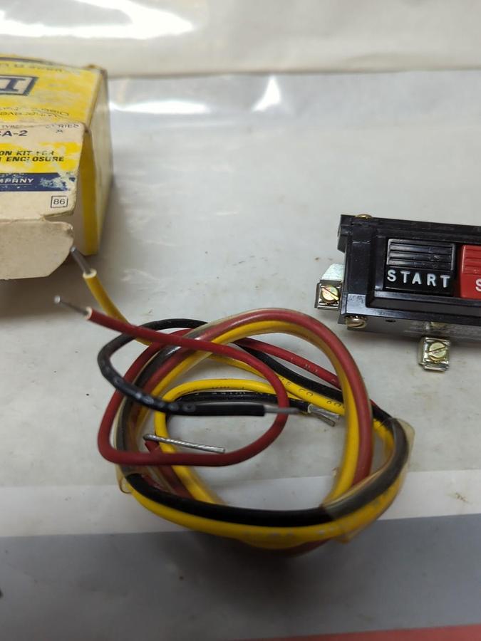 SQUARE D,86723,START-STOP PUSH BUTTON KIT NOS