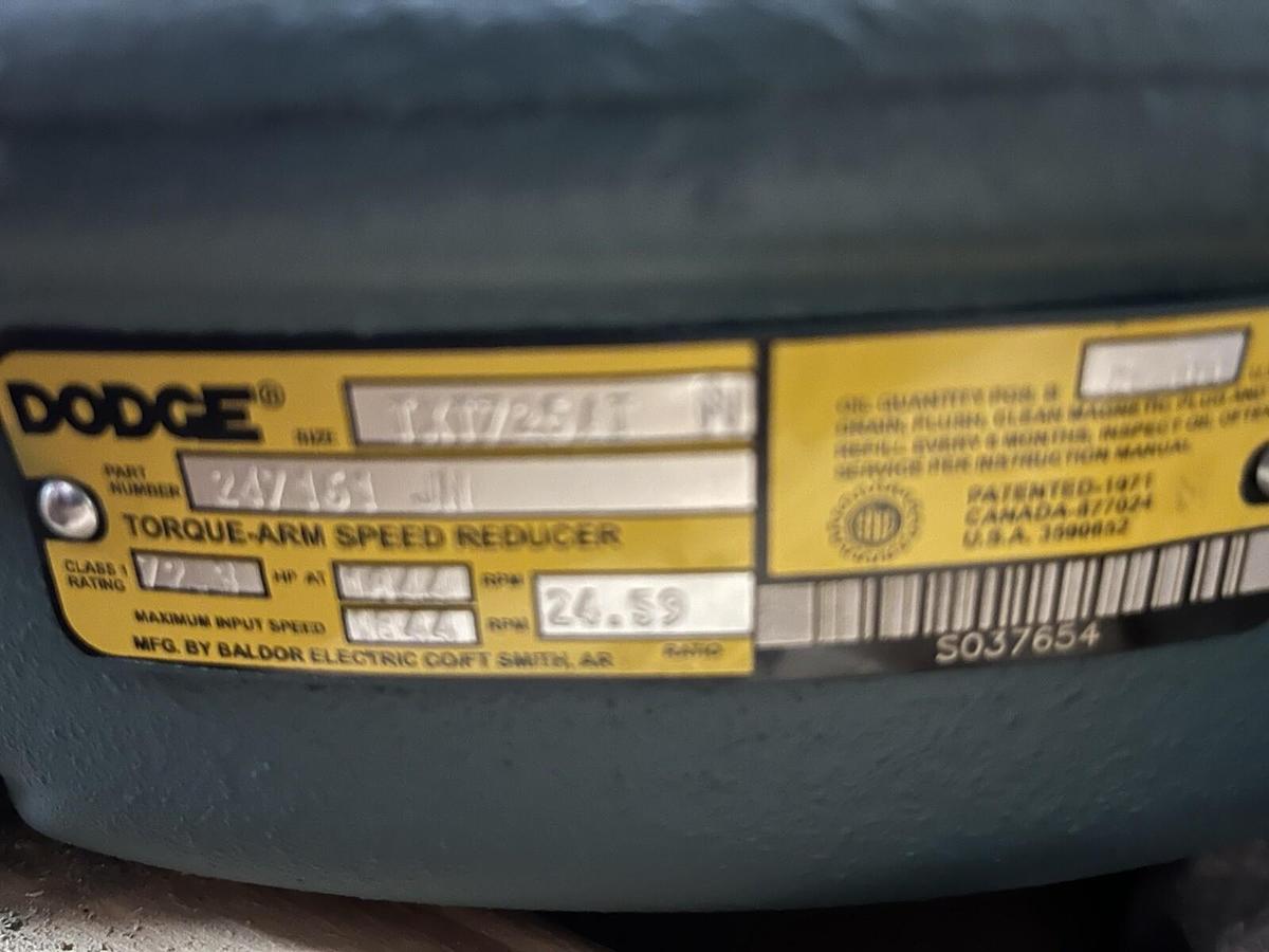DODGE,247161,TXT725T TORQUE ARM GEAR SPEED REDUCER RATIO 24.59  72.3HP  1844RPM