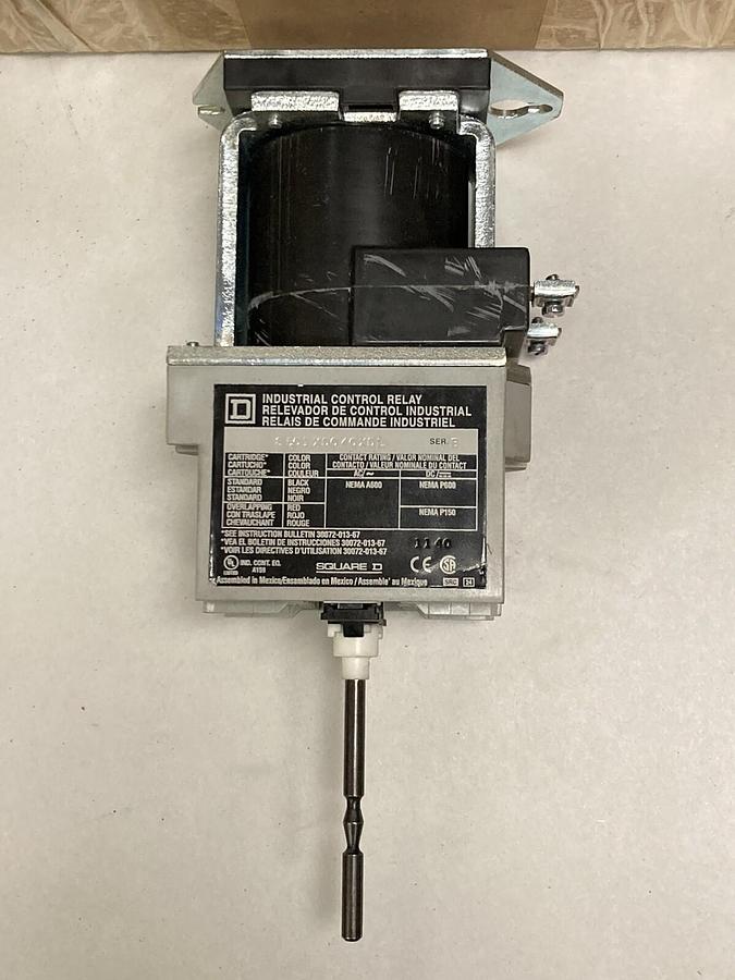 Used Square D,8501XD040XDL,Control Relay Ser B