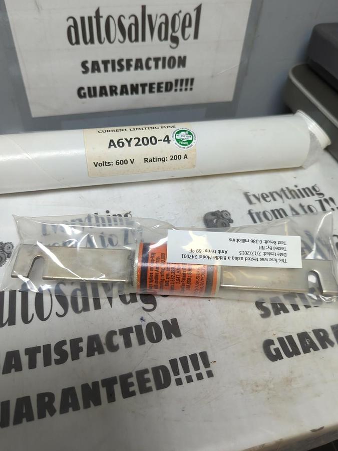 Used SHAWMUT,A6Y200-4,AMP-TRAP FUSE 200 AMP 600V NEW