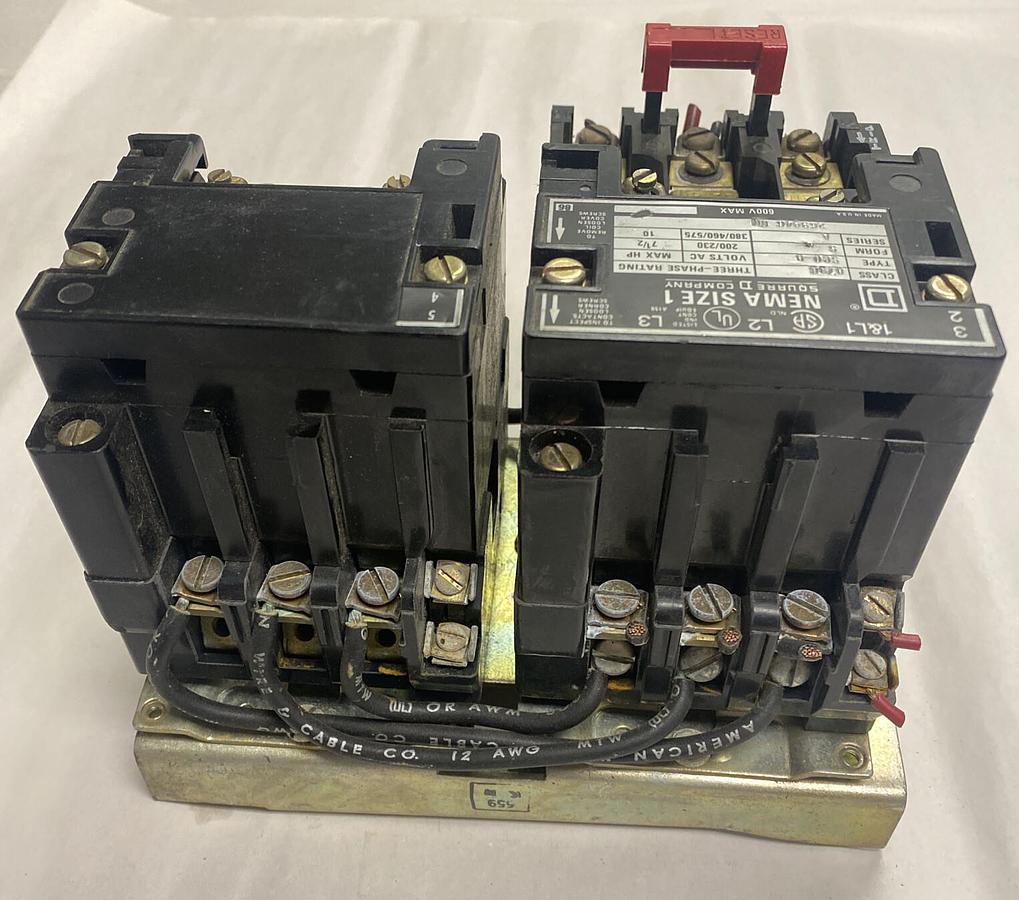 Used Square D,8736 SC0 8,Reversing Motor Starter Size 1 120V Coil