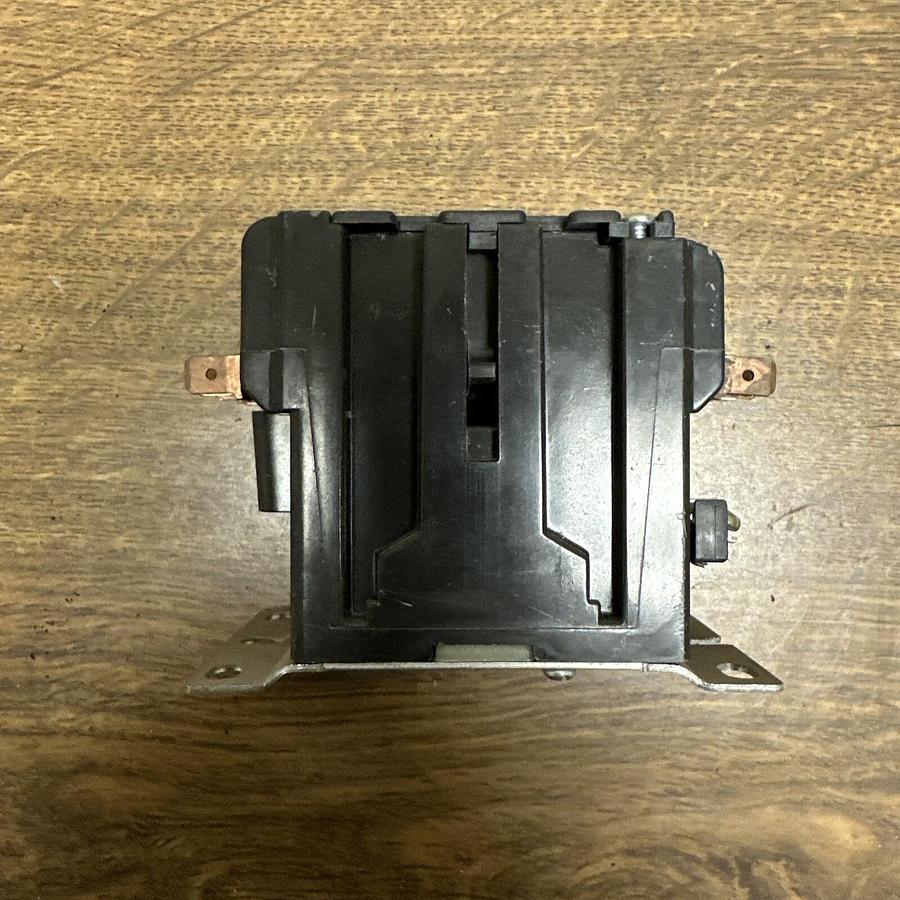 Used Furnas,42AF35AF,Definite Purpose Controller 110/120v coil