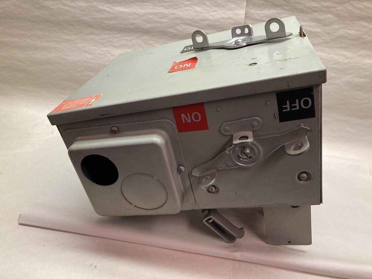 Used General Electric,FVK363,3-Phase Fusible Fused Bus Plug 100A 600V