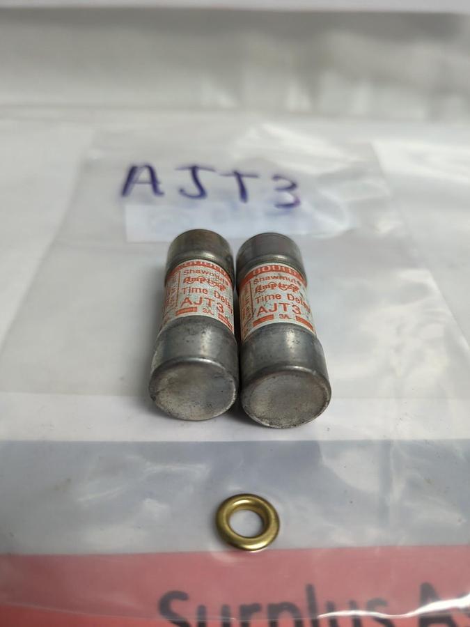 Used GOULD SHAWMUT,AJT-3,AMP-TRAP 3 AMP FUSE LOT OF 2 PRE-OWNED
