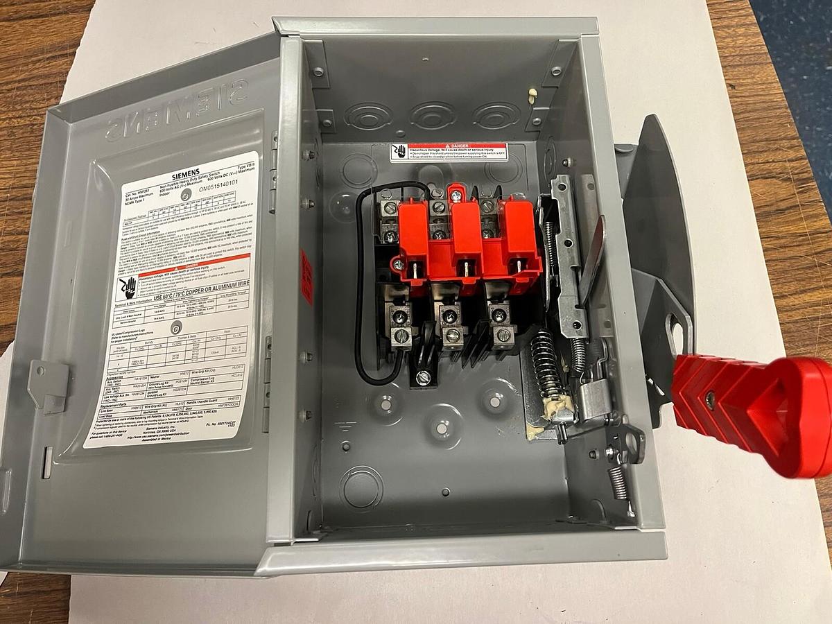 SIEMENS,HNF261,NON FUSED DISCONNECT SAFETY SWITCH 2 POLE 30A 600V