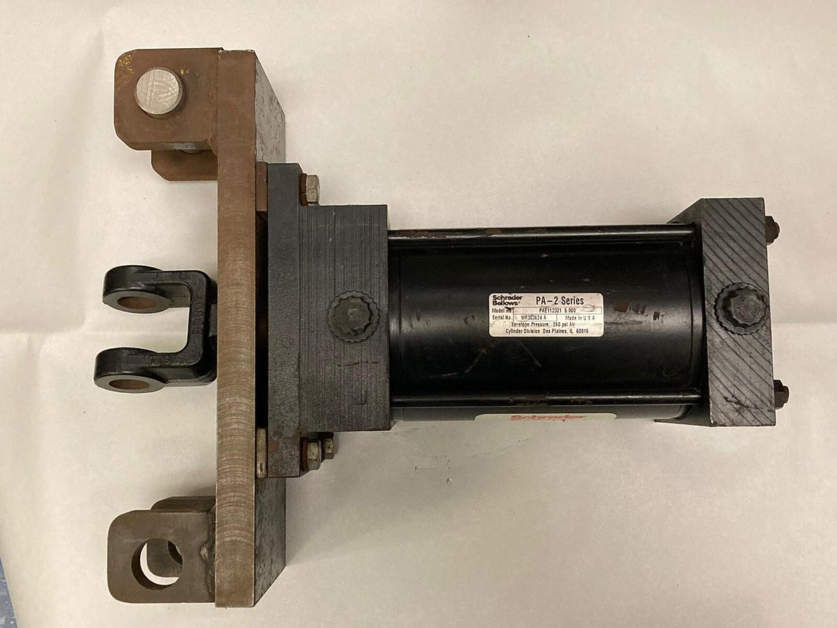 Used Schrader Bellows,PAE112321 5.000,PA-2 Series Cylinder 250 psi