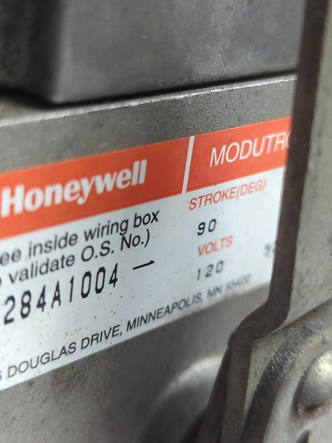 Used HONEYWELL,M7284A1004,MODUTROL IV MOTOR 120V 50/60HZ PRE-OWNED