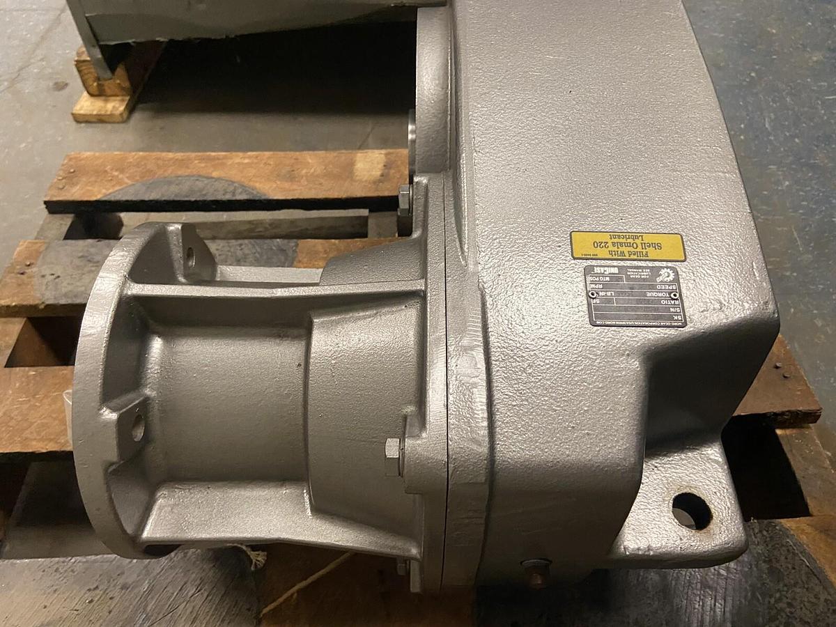 Nord,SK 5282AZN250TC,Gear Reducer Ratio 30.50 Torque 25665Lb-IN Speed 57RPM