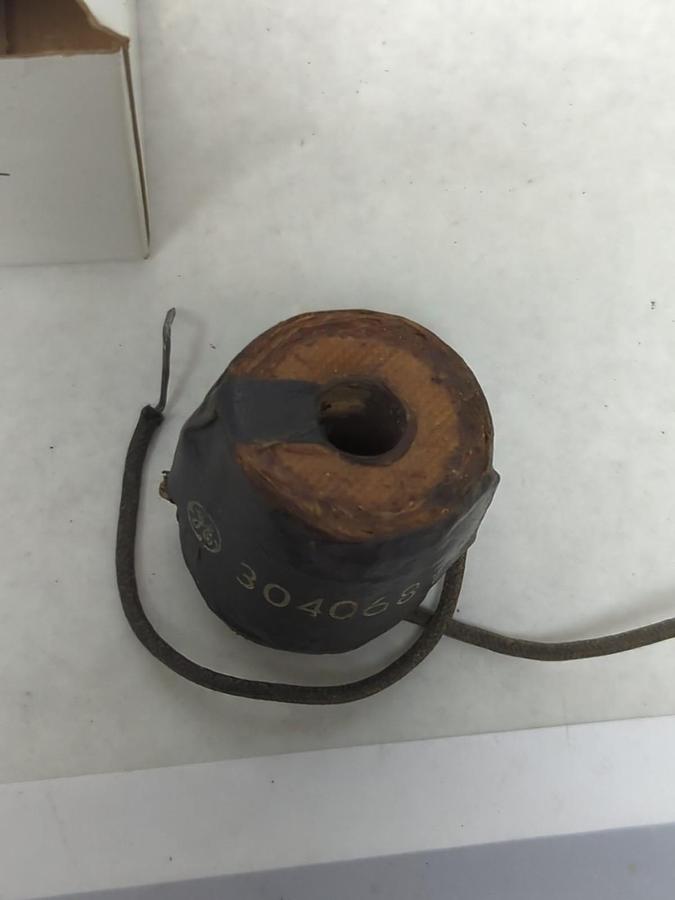 Used GENERAL ELECTRIC,3040681,COIL PRE-OWNED