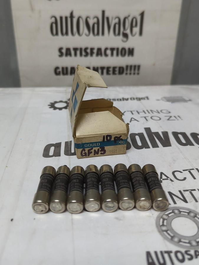 GOULD SHAWMUT,GFN3,FUSES 3 AMP LOT OF 8 NOS