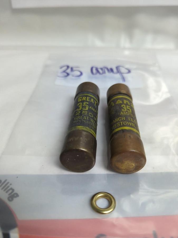 Used MONARCH/GREAT WESTERN,E-3726,35 AMP FUSE LOT OF 2 PRE-OWNED