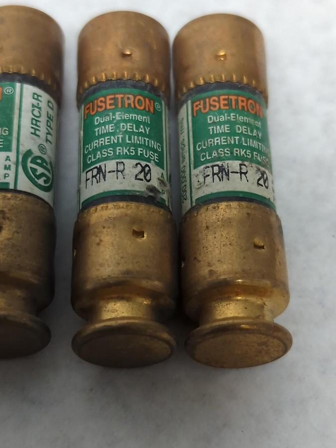 Used COOPER BUSSMANN,FRN-R-20,FUSETRON 20 AMP FUSE LOT OF 4 PRE-OWNED
