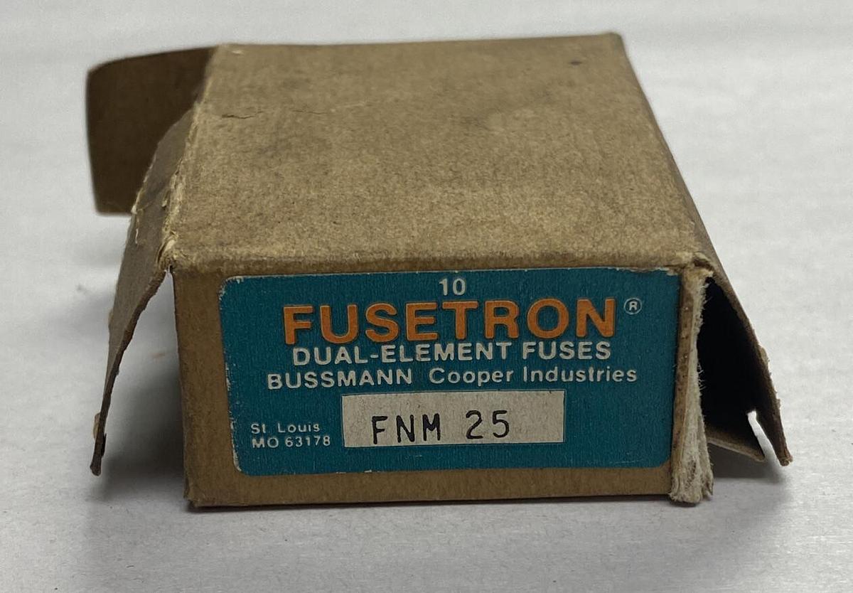 COOPER BUSSMANN,FNM-25,Fusetron Fuse Lot Of 8 NOS