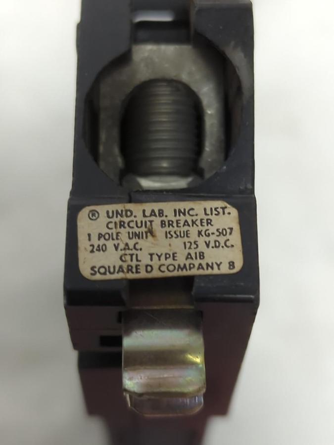 Used SQUARE D,A1B120,SLIM CIRCUIT BREAKER 20 AMP 1-POLE LOT OF 2 PRE-OWNED