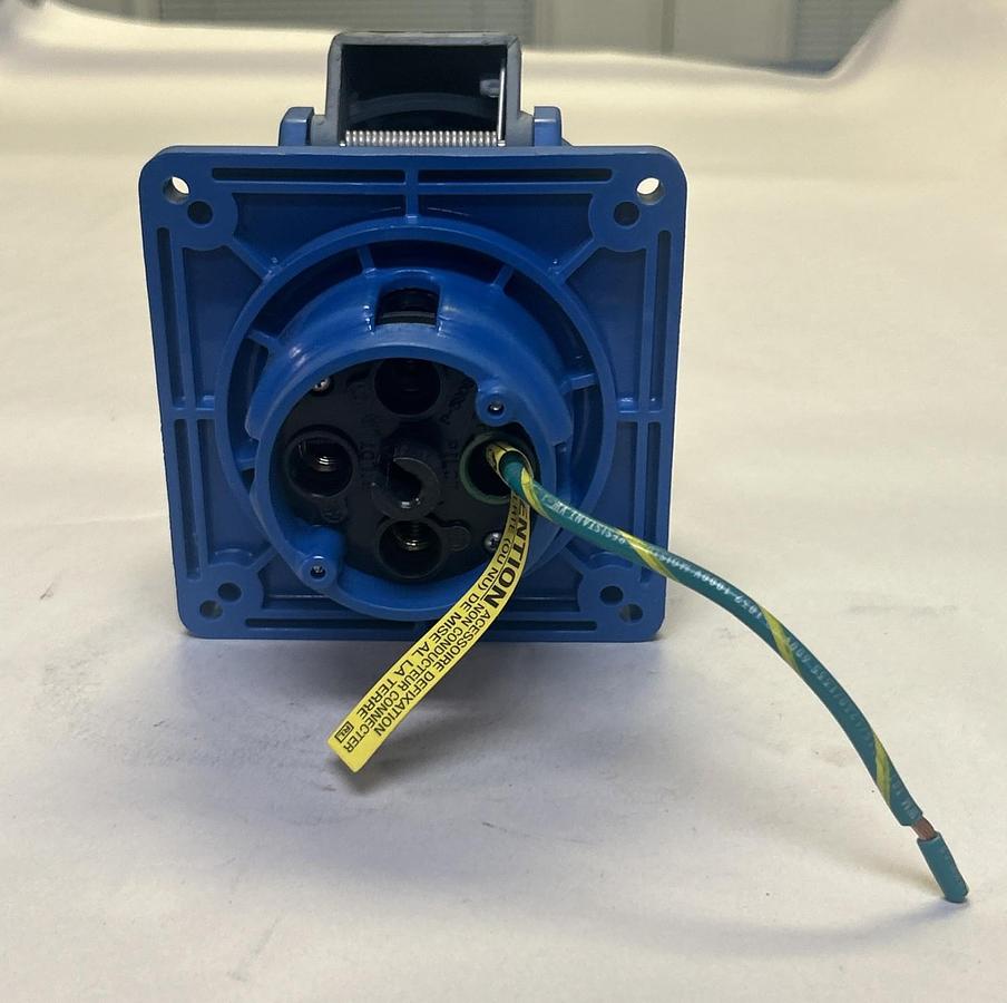 HUBBELL,HBL460R9W,PIN & SLEEVE RECEPTACLE 60A 250V NOS