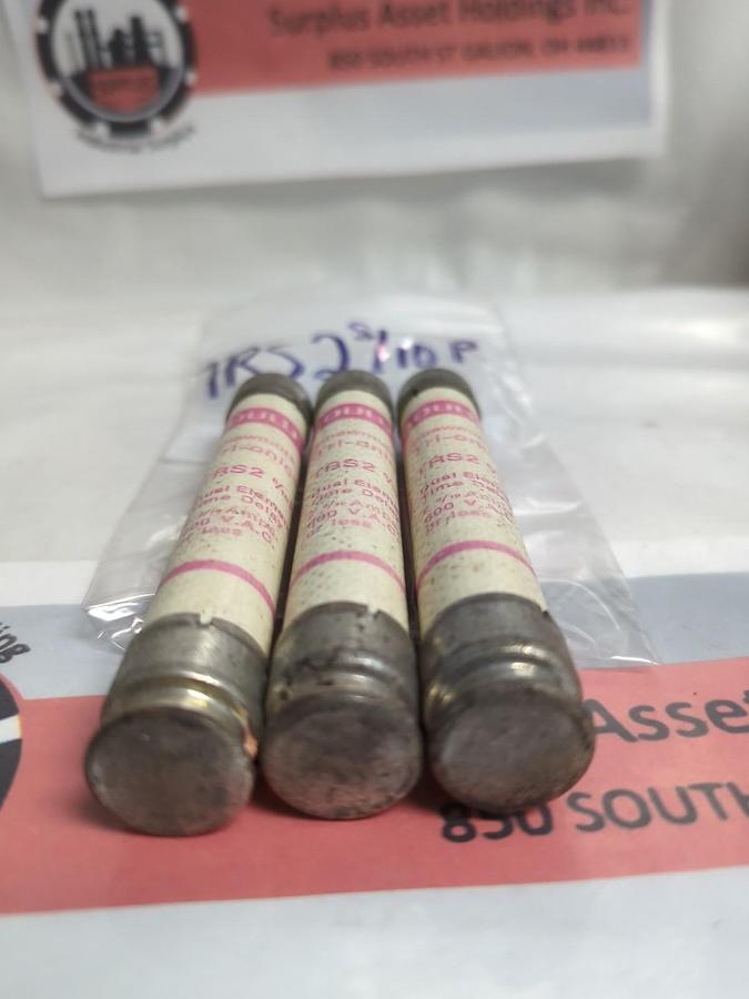 Used GOULD SHAWMUT,TRS-2-8/10R,TRI-ONIC 2-8/10 AMP FUSE LOT OF 3 PRE-OWNED