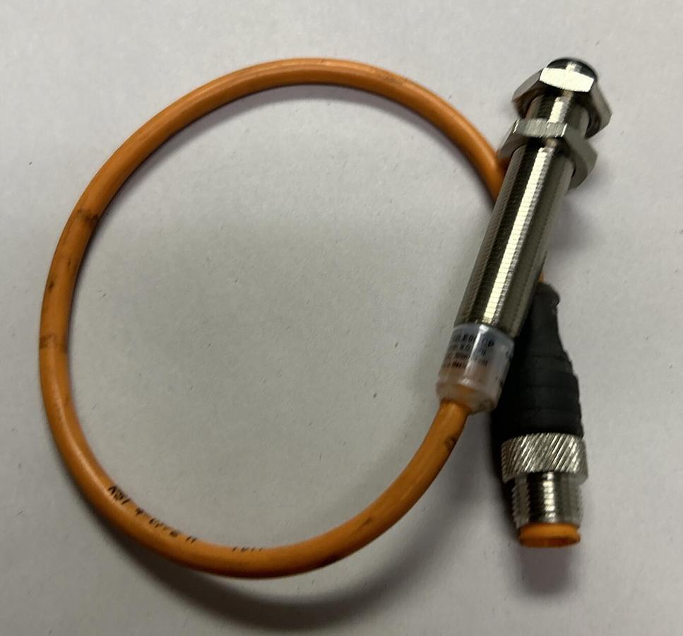 Used EATON,E57-12LE06-CP,PROXIMITY SENSOR