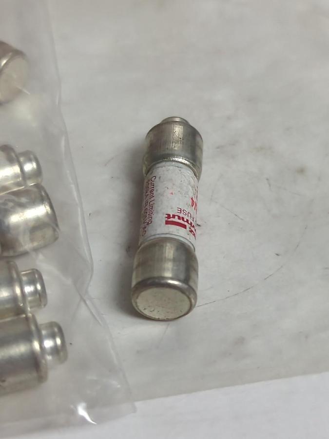 Used FERRAZ SHAWMUT,ATMR3/4,CLASS CC 3/4 AMP FUSE LOT OF 16 PRE-OWNED