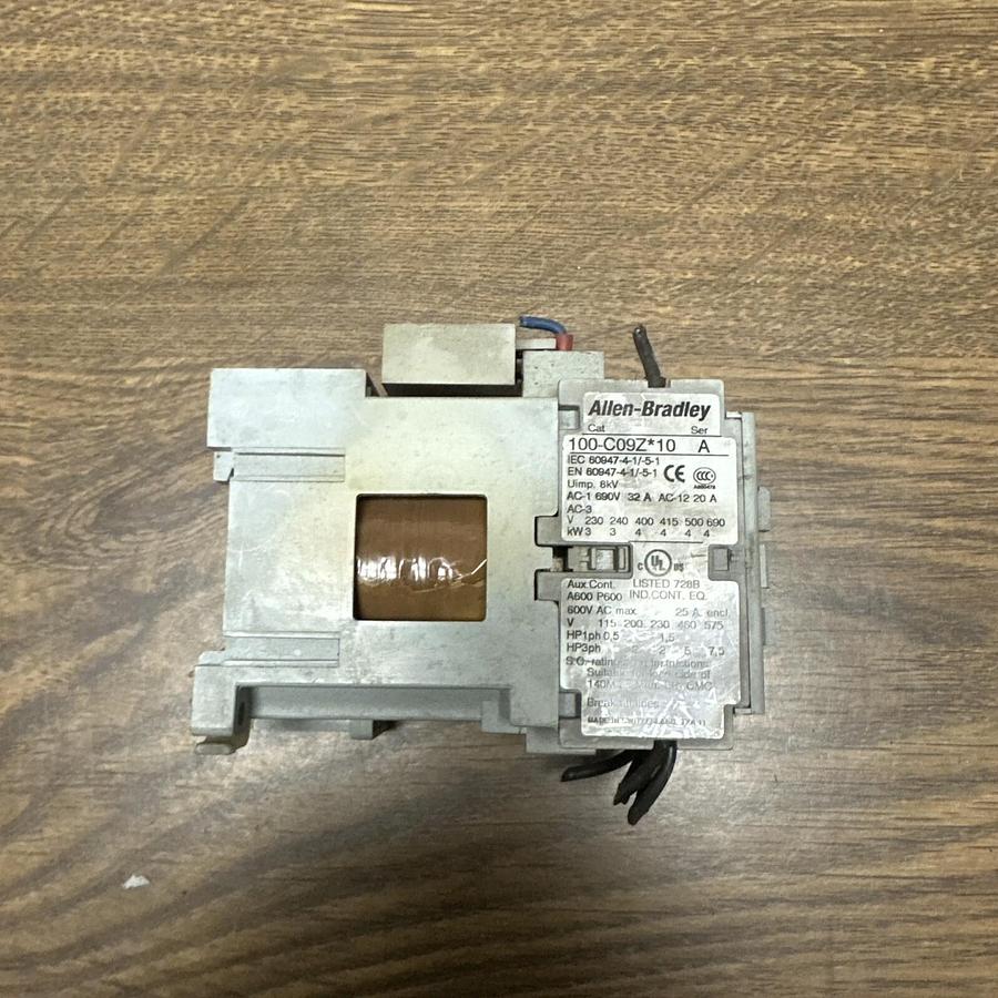 Used Allen Bradley,100-C09Z10,Contactor