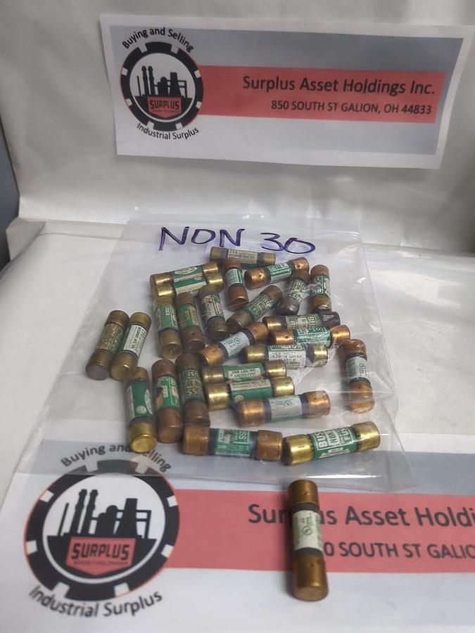 Used BUSS,NON-30,ONE-TIME 30 AMP FUSE LOT OF 27 PRE-OWNED