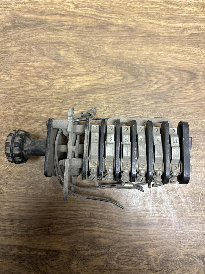 Used GE,16SB1FD302SSM2K,Type SB1 Rotary Switch