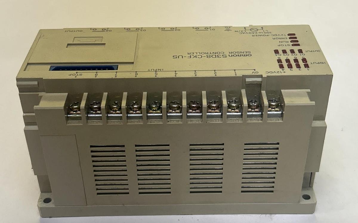 Used OMRON,S3D8-CKF-US,SENSOR CONTROLLER