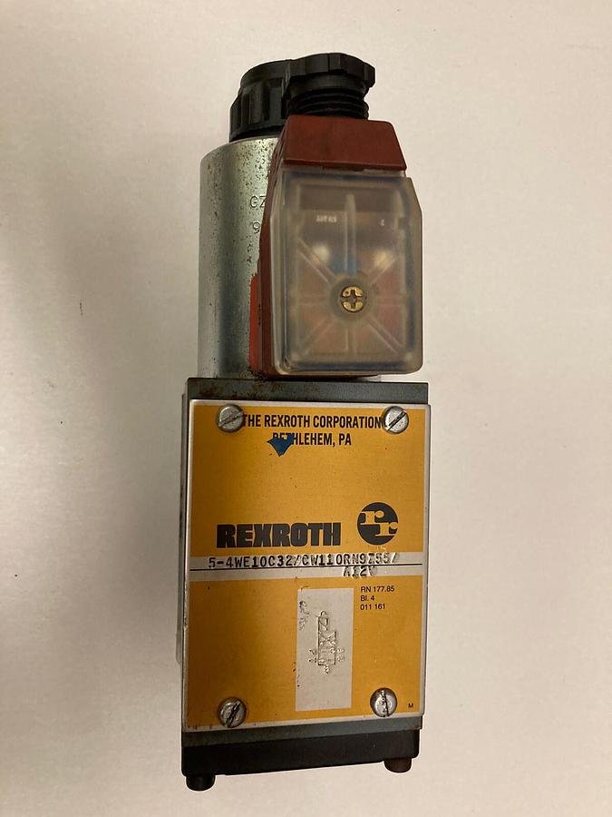 Used Rexroth,5-4WE10C32/CW110RN9Z55/A12V,Hydraulic Valve