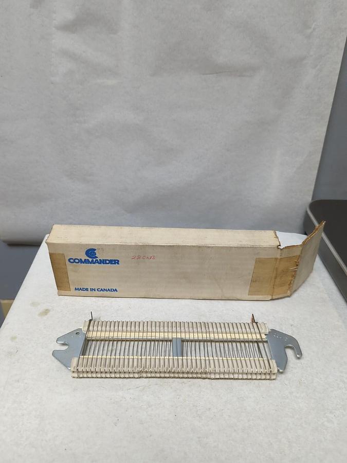 COMMANDER,22CN3,RESISTOR NOS