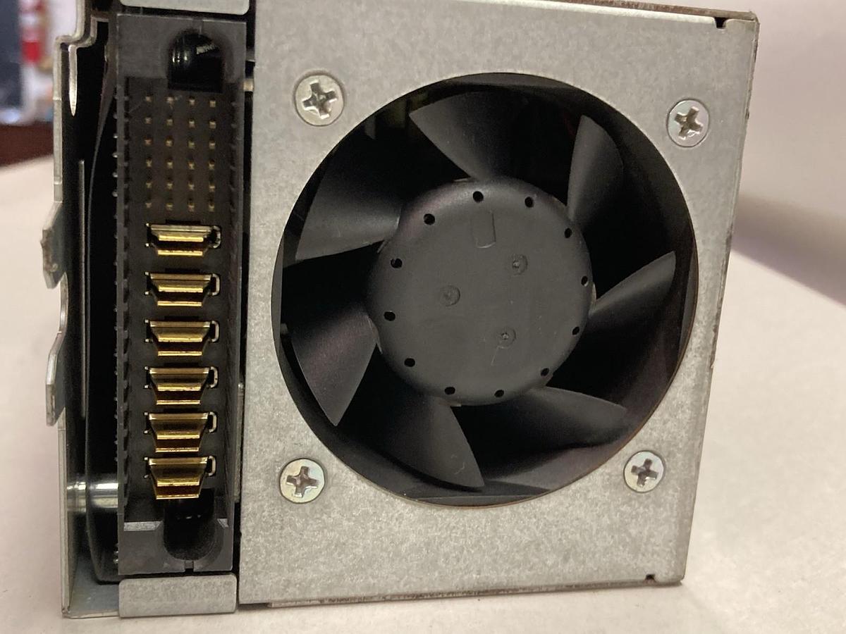 Used Dell,Model 7000880-0000,Power Supply 100-240V 50/60Hz 675W Output