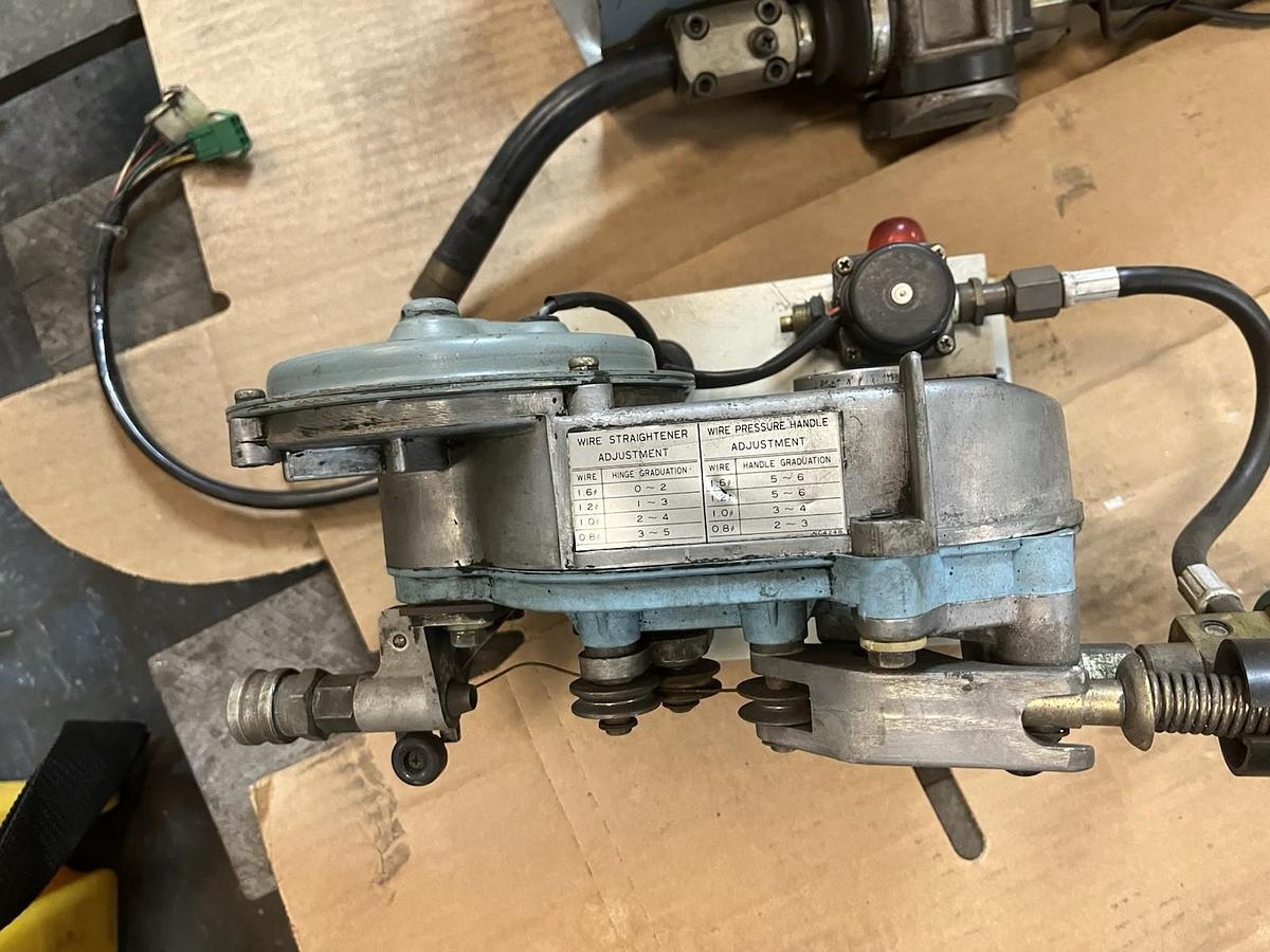 Used Daihen,K1123B01,Robotic Welder Motor Wire Feeder with L-6612 Gun