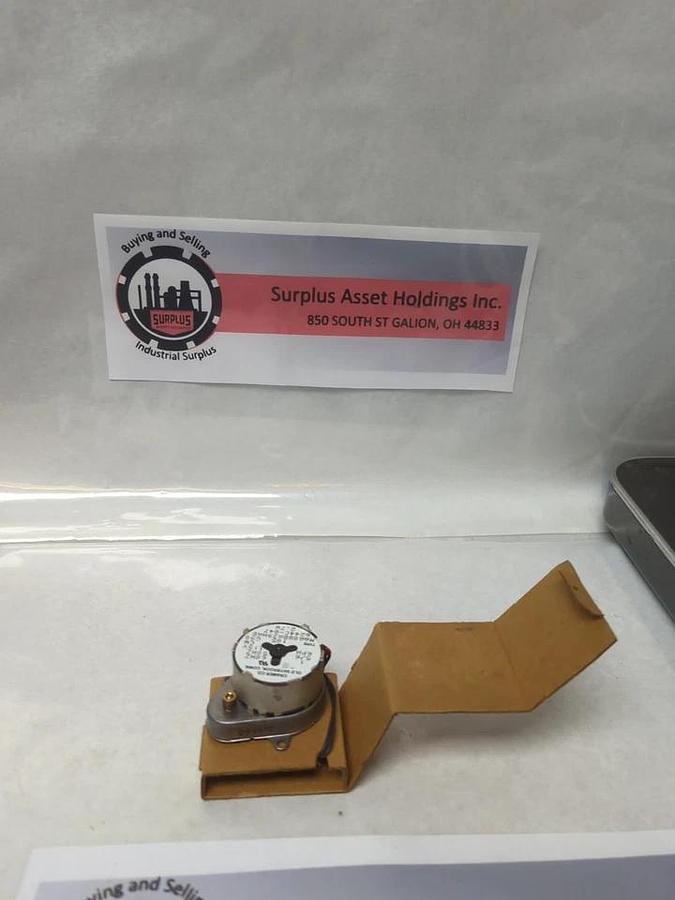CRAMER,6244C-847,TYPE 105 G90 MOTOR 2.7W 115V NOS