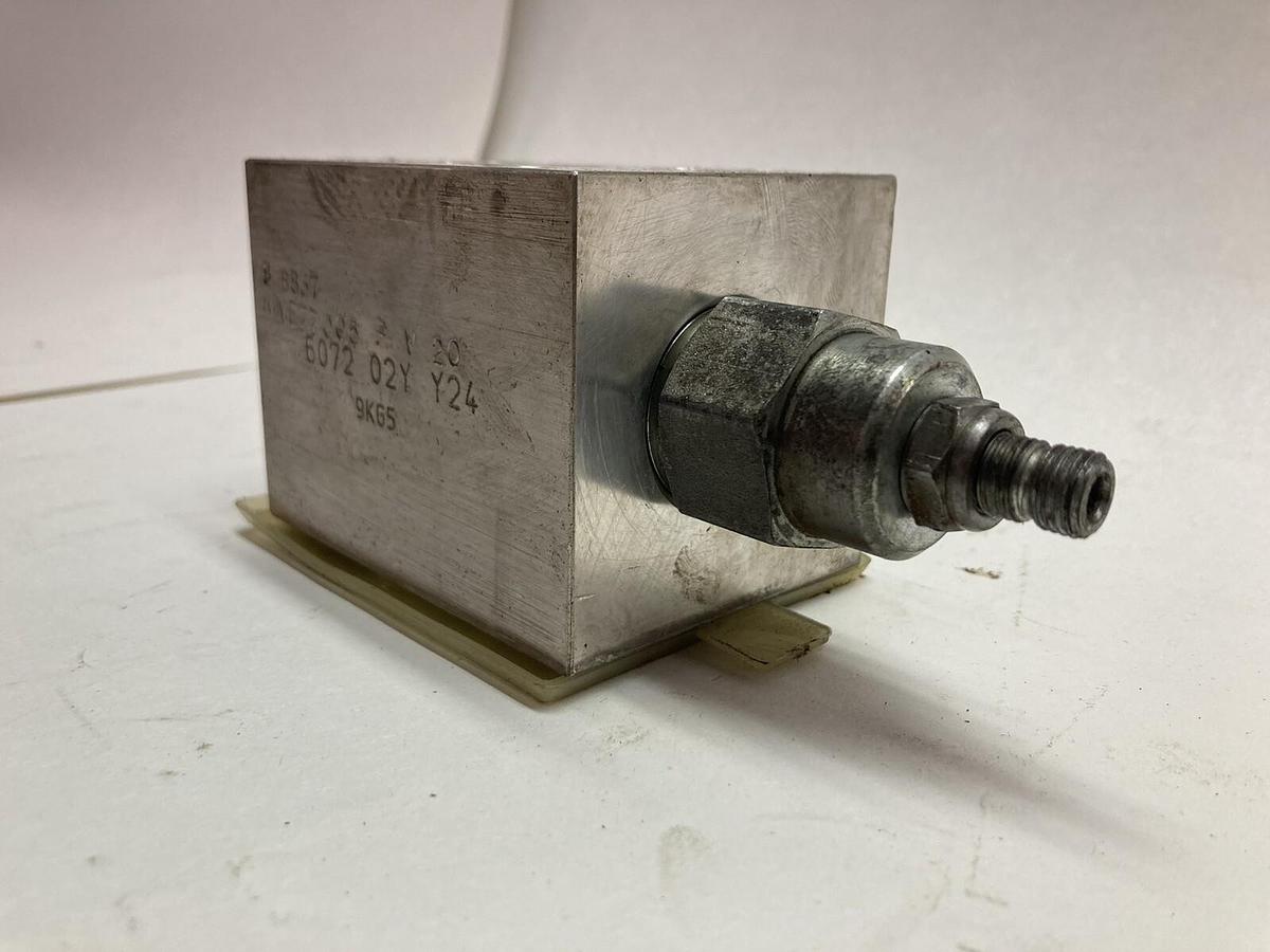 Used Sun Hydraulics,6072-02Y-Y24,Valve Block