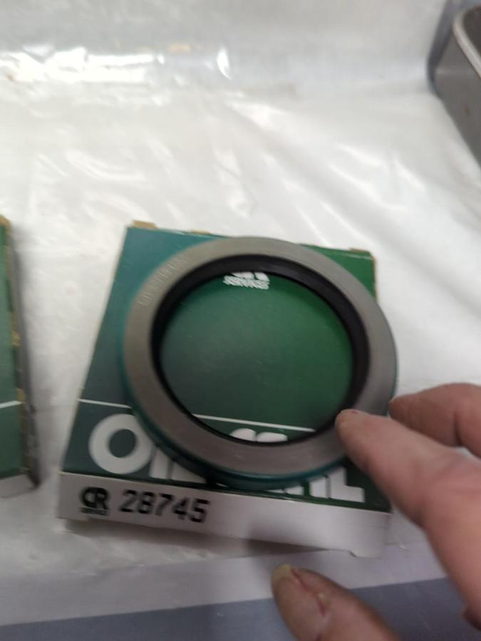 CHICAGO RAWHIDE,28745,OIL SEAL LOT OF 2 NOS