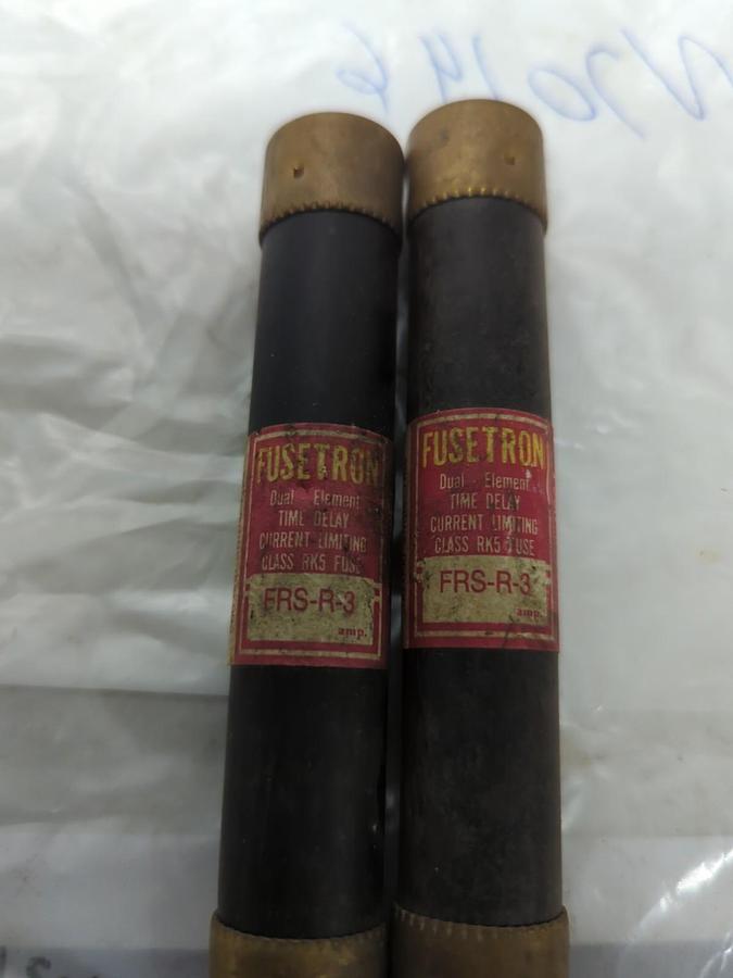 Used COOPER BUSSMAN,FRS-R-3,FUSETRON 3 AMP FUSE LOT OF 2 PRE-OWNED