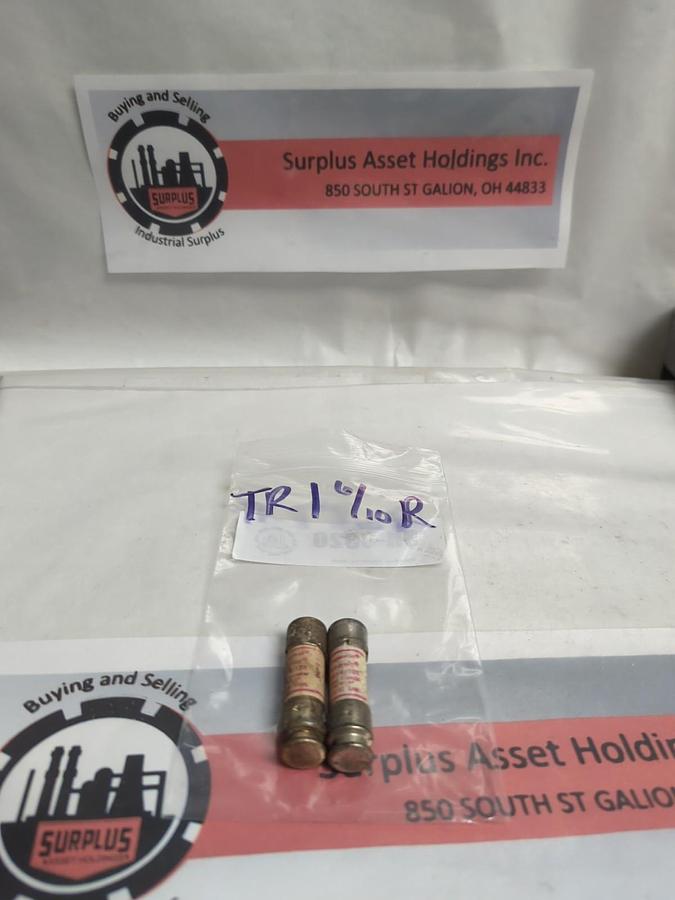 Used GOULD SHAWMUT,TR-1-6/10R,TRI-ONIC 1-6/10 AMP FUSE LOT OF 2 PRE-OWNED